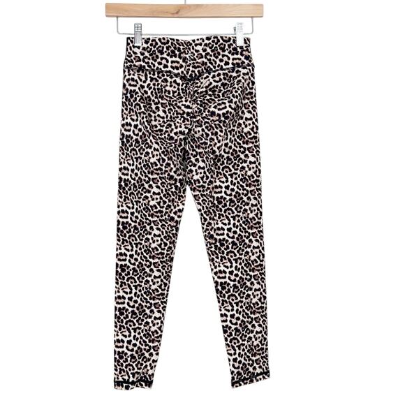 Zyia Cheetah Leopard Print Scrunch Butt Leggings Sz 4 - Picture 4 of 4